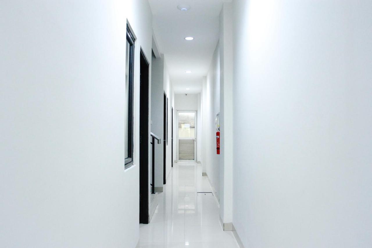 Ghurfati Hotel Mangga Besar Yakarta Exterior foto